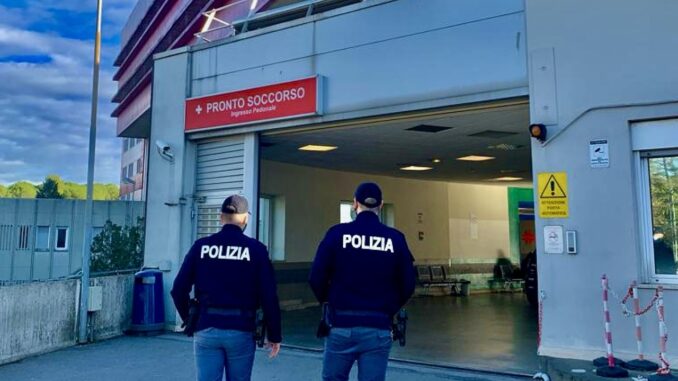 Crolla impalcatura, scoppia lite, straniero investito è pieno di fratture e con 35 giorni di prognosi, è caccia all'uomo