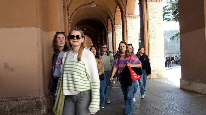 Sono un centinaio le comparse umbre scelte da Netflix Olanda, tutti ragazzi