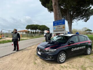 Sorpreso con quasi 19 grammi di eroina e 5 di cocaina e contanti, arrestato