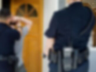 Gli occupano casa e lui chiama Polizia, scatta denuncia per 44enne