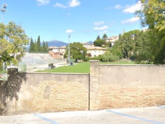 Vuole spargere sale dietro porta dello Spoleto calcio, aggredito
