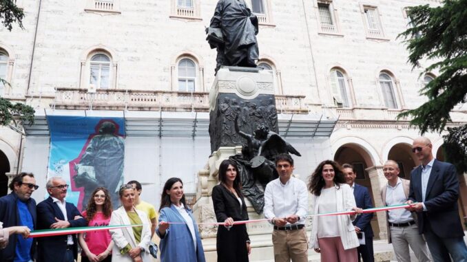 ll monumento al Perugino restaurato grazie al Progetto Art Bonus