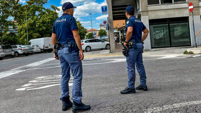 Teme che la cognata sia in difficolta e chiama i soccorsi, ma dormiva profondamente