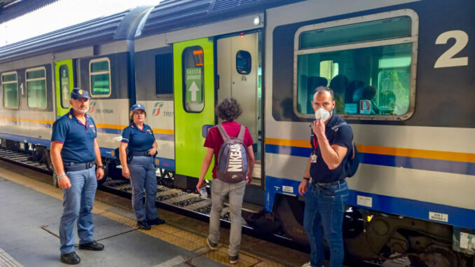 Controllo treni, 12 servizi pattuglia a bordo, 28 convogli scortati