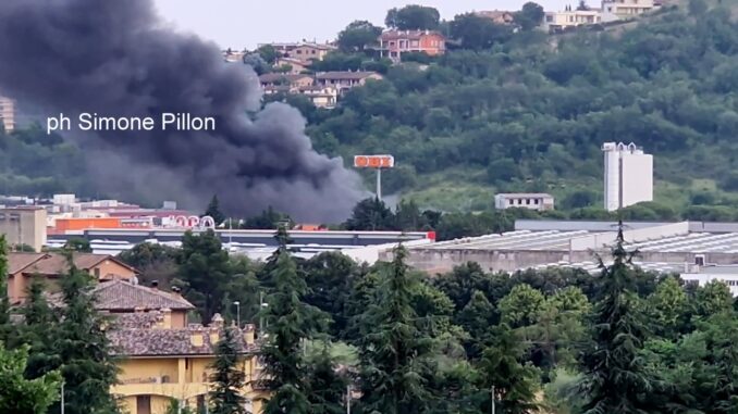 Sette esplosioni zona industriale Corciano, alle porte di Perugia