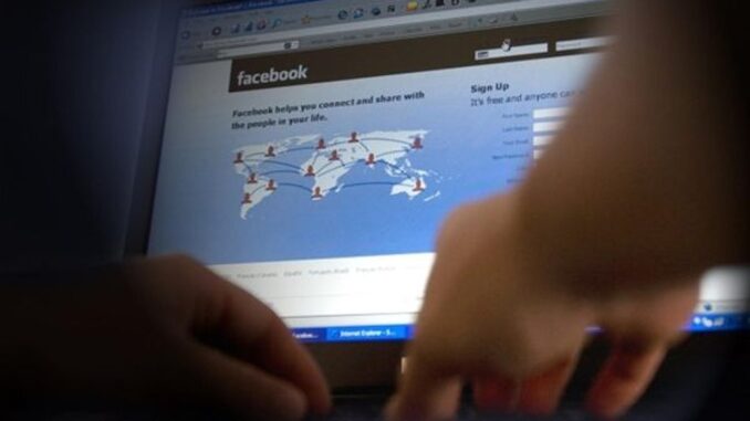 Denunciato per sostituzione di persona e tentata truffa via Facebook