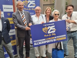 Ryanair celebra 25 anni in Italia & 2,5 milioni di passeggeri trasportati a Perugia