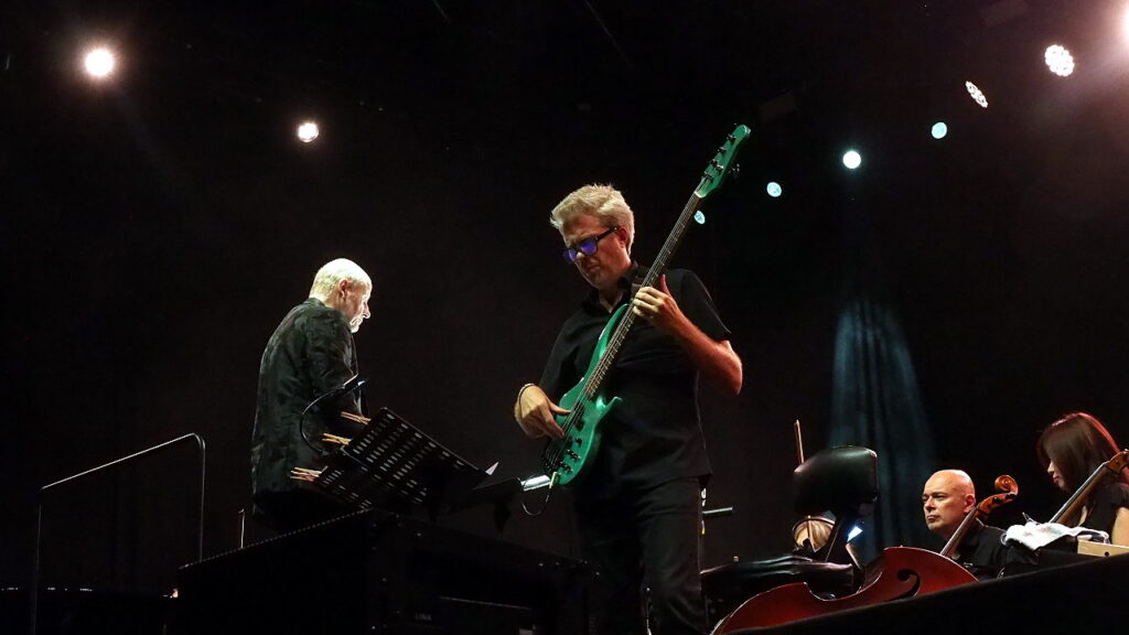 Kyle Eastwood all'Arena di Umbria Jazz, omaggiando il padre Clint
