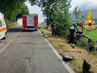 Grave incidente stradale a Maestrello di Perugia, anziano ferito nello scontro con autotreno