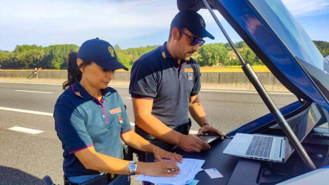 Ubriaco perde il controllo della propria auto e provoca incidente