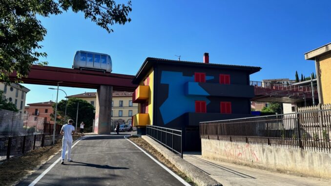 Inaugurata l'opera di Tremlett presso la casa degli artisti di Fontivegge