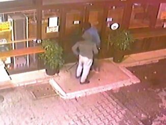 Tre incappucciati assaltano il bar di viale Borzacchini, ingenti i danni