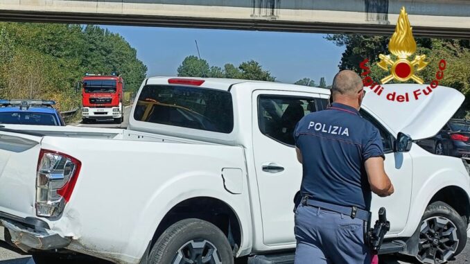 Incidente stradale su E45 scontro tra due auto, tre feriti a Promano