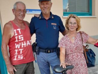 Recuperata bicicletta rubata polizia la restituisce al turista olandese