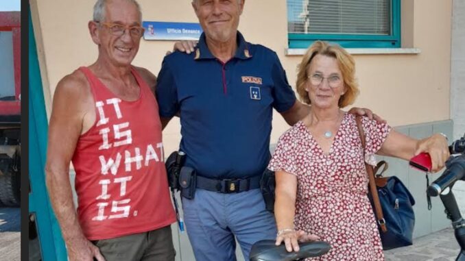 Recuperata bicicletta rubata polizia la restituisce al turista olandese