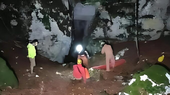 Recupero di una speleologa ferita in grotta nel Salernitano