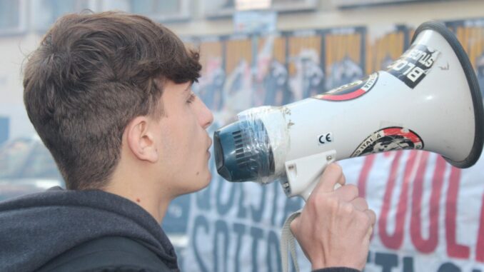 Protesta del Blocco Studentesco al Liceo Machiavelli