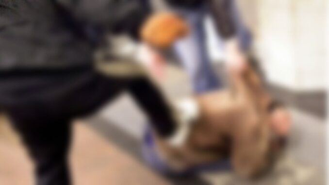 Aggressione a Spoleto: un 17enne vittima di una baby gang