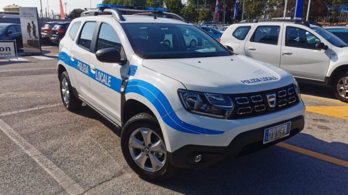 Aveva coltello in auto, con lama da 9 cm, denunciato