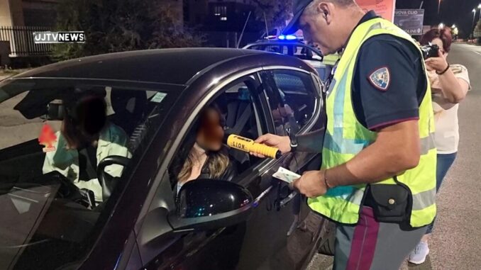 Controlli straordinari Polstrada a Città di Castello, due denunciati