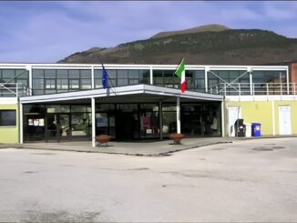 Pugno in faccia perché non sciopera, è successo a Gubbio