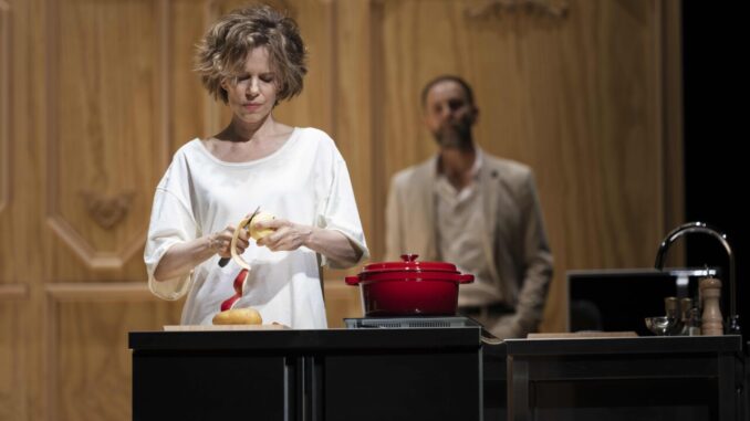 La locandiera di Goldoni per la regia di Antonio Latella in scena a Città di Castello e a Perugia
