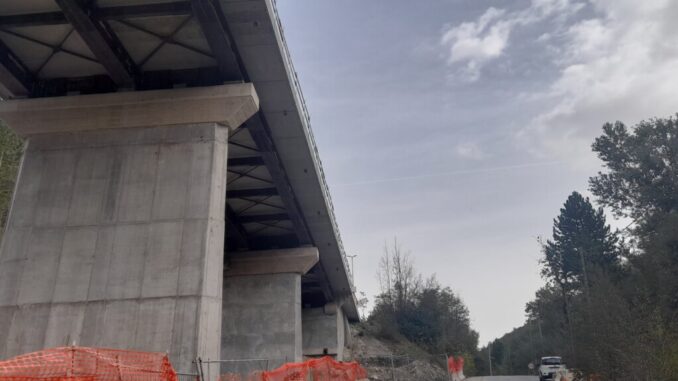 Strada della Contessa, completato il varo delle nuove travi