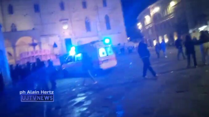 Aggressioni nella notte a Perugia, due ragazzi presi a calci in testa