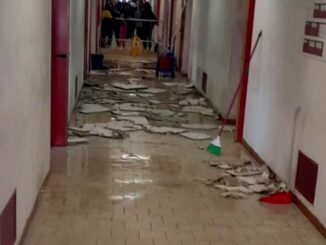 Rottura di una tubatura all'istituto Capitini di Perugia