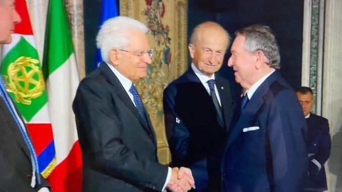 Arnaldo Manini è Cavaliere del lavoro omaggio all'imprenditoria locale