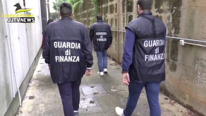 Traffico droga e trasferimento valori, sequestri e 5 misure cautelari