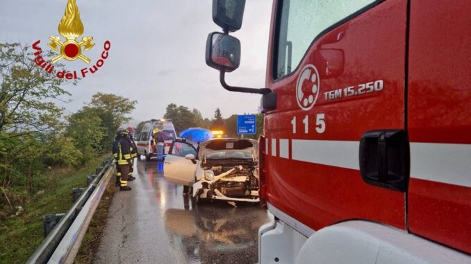 Incidente stradale all’uscita della Foligno Ancona SS77, un ferito