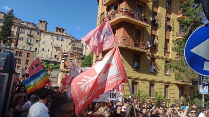 Proteste a Perugia, studenti, prof e ricercatori sul piede di guerra