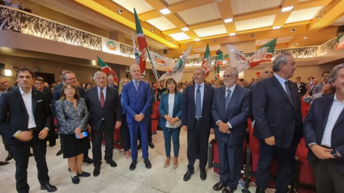 Tajani, 'l'Italia lavora per evitare una escalation'