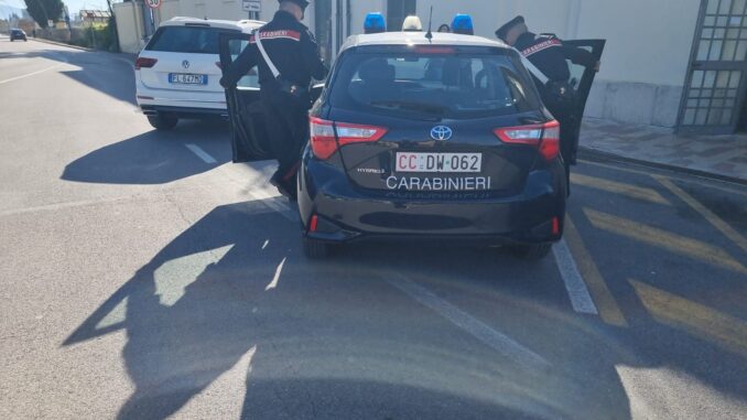 Evade dagli arresti domiciliari e finisce carcere, minacciava i genitori e la nonna