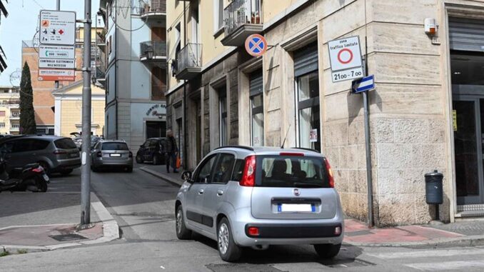 Critiche a gestione ZTL Terni tensione residenti e commercianti