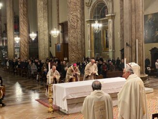 L'Arcivescovo Maffeis Rivolge un Messaggio di Speranza per 2024