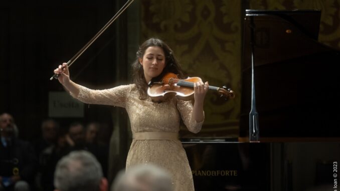 La giovane violinista Sofia Manvati vince il Premio Roscini Padalino 2023
