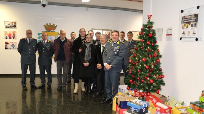 Finanza di Terni dona alimenti alla Caritas, a favore di persone e famiglie bisognose