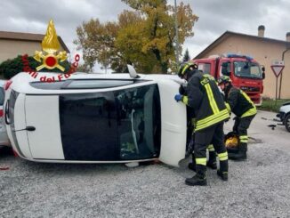 Incidente stradale a Cerqueto e incendio furgone a Gualdo Cattaneo