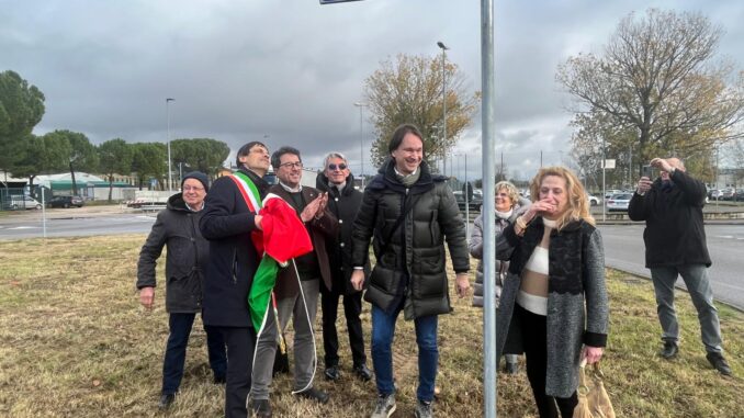 Intitolazione rotatoria all’avvocato Vincenzo Parlavecchio
