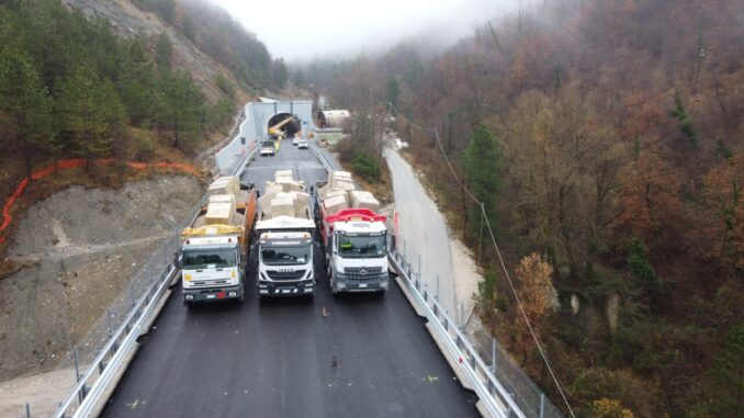 Viadotto della SS452 strada Contessa, prove di carico eseguite
