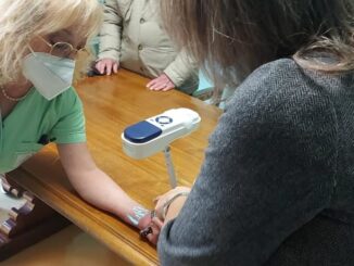 Associazione Narni per lotta contro cancro dona rilevatore vene
