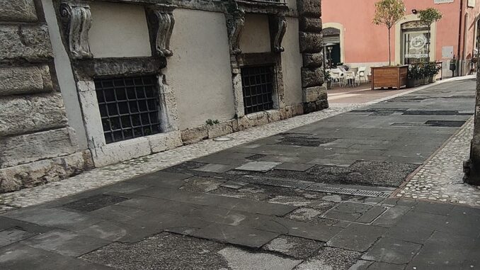 Rifacimento pavimentazione e riqualificazione ad Acquasparta