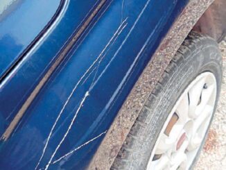 Auto danneggiate in piena notte a Foligno, vandali tornano in azione