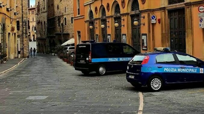 Vandalismo alla Consolazione, telecamere individuano 21enne