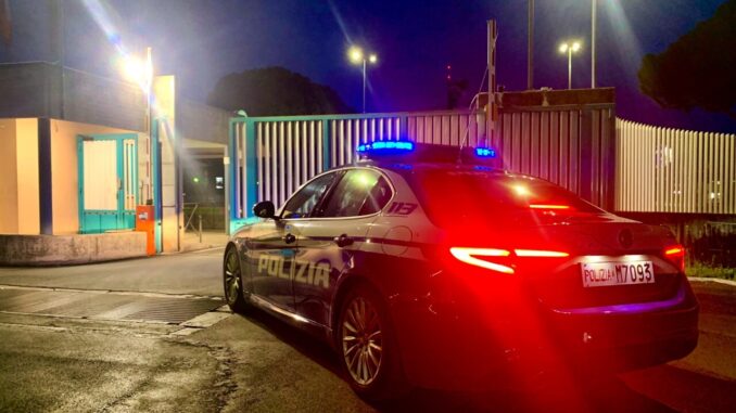 Tenta di entrare nella casa della ex moglie, arrestato 38enne