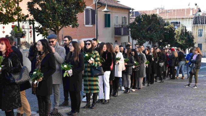"San Valentino 2024: 40 Coppie Celebrano la Festa della Promessa