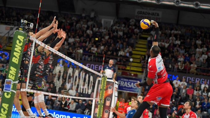 Volley. Torna la Superlega. Tutte le curiosità di Piacenza-Perugia