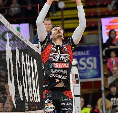 Un regista da Oscar. Simone Giannelli resta a Perugia
